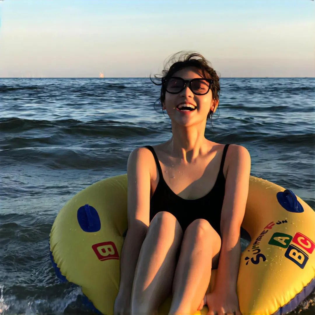 老虎装牙 海报